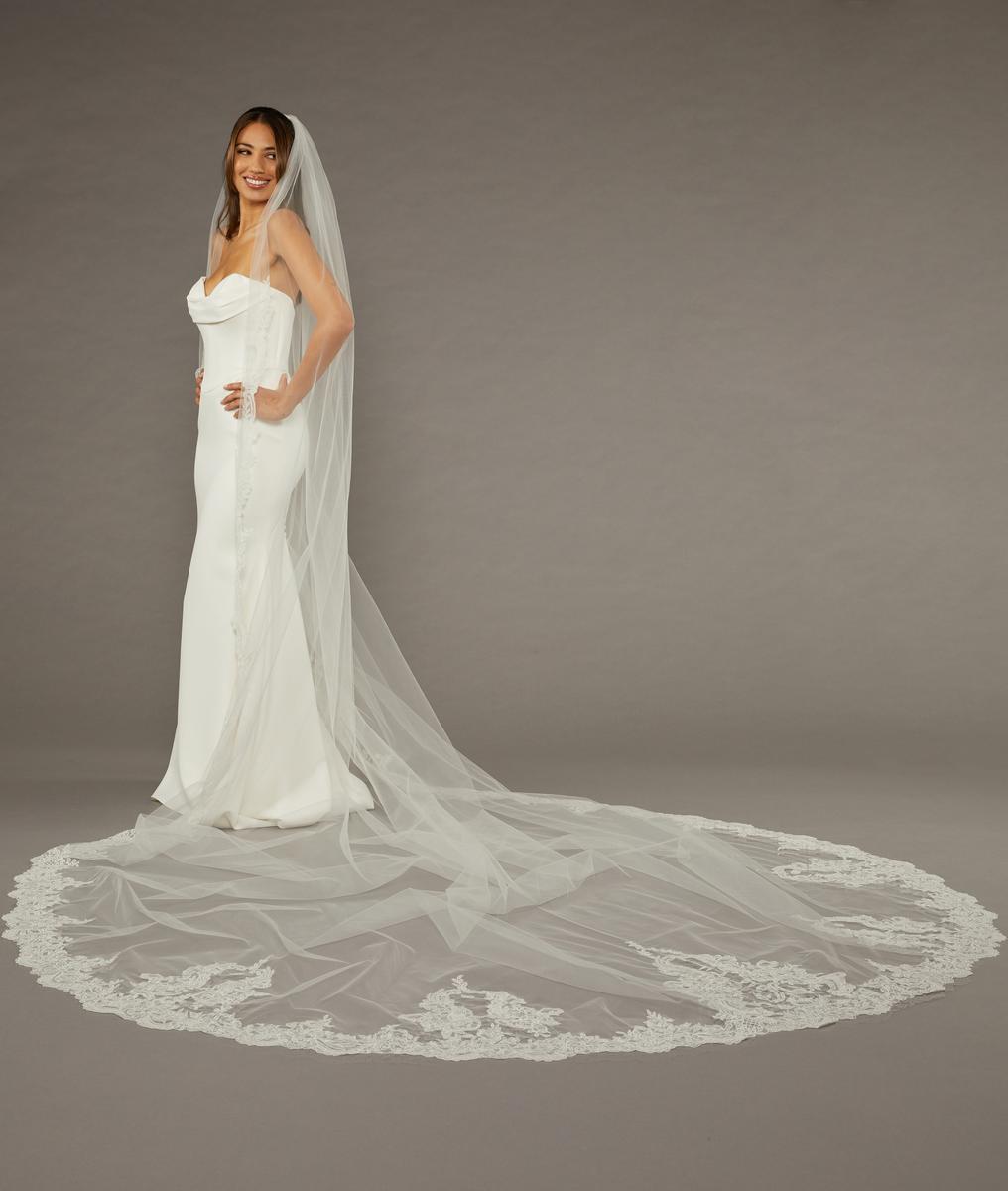 En Vogue Bridal V2495WRC