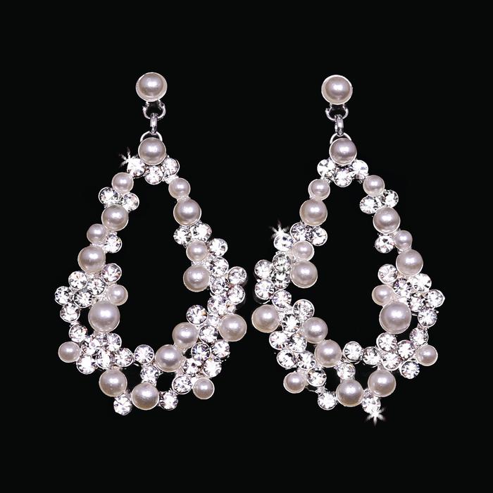 enVogue Rhinestone Earrings E2159