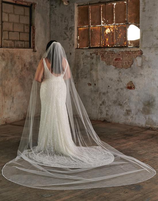 enVogue Bridal Veil V2092WRC