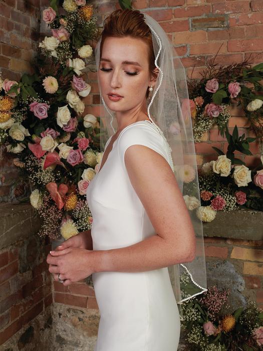 enVogue Bridal Veil V2104SF