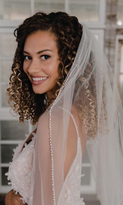 enVogue Bridal Veil V2190C