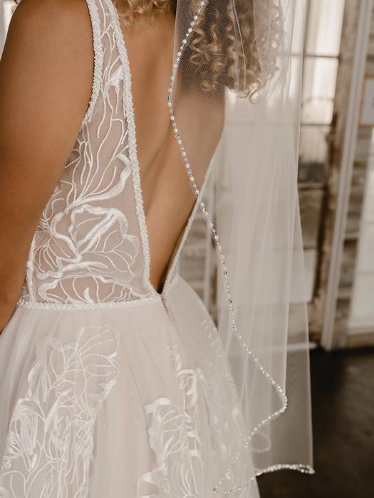 enVogue Bridal Veil V2190SF