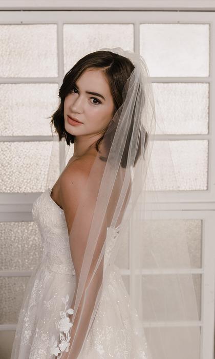 enVogue Bridal Veil V2195C