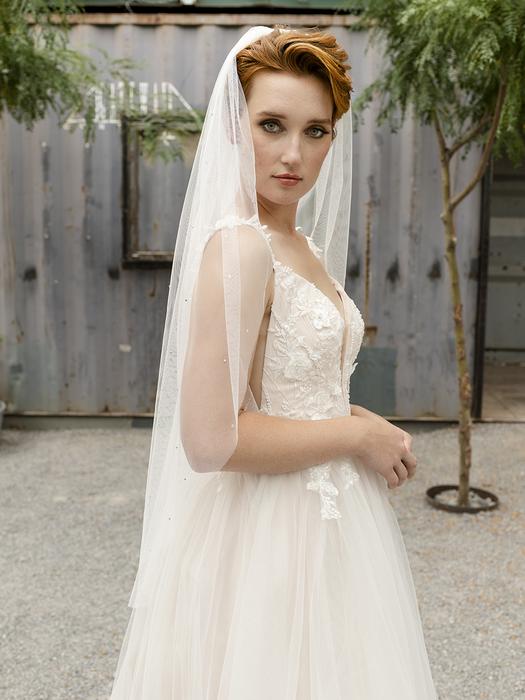 enVogue Bridal Veil V2294SF