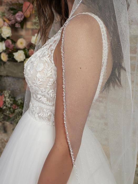 enVogue Bridal Veil V2299SF