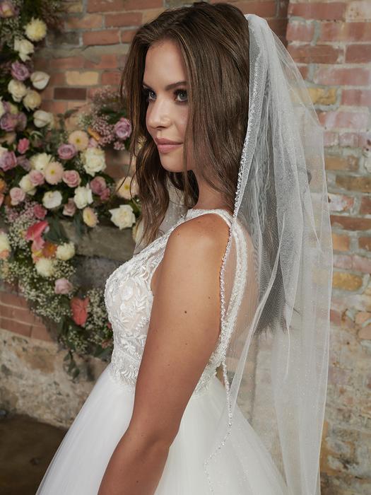 enVogue Bridal Veil V2299SF