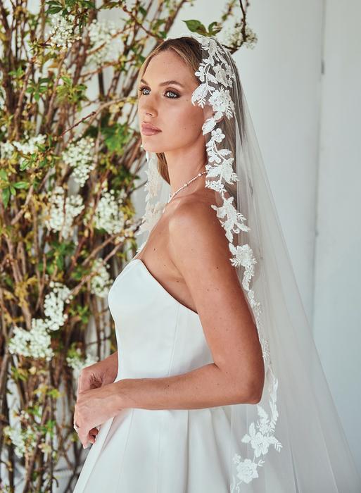 enVogue Bridal Veil V2397RC_M