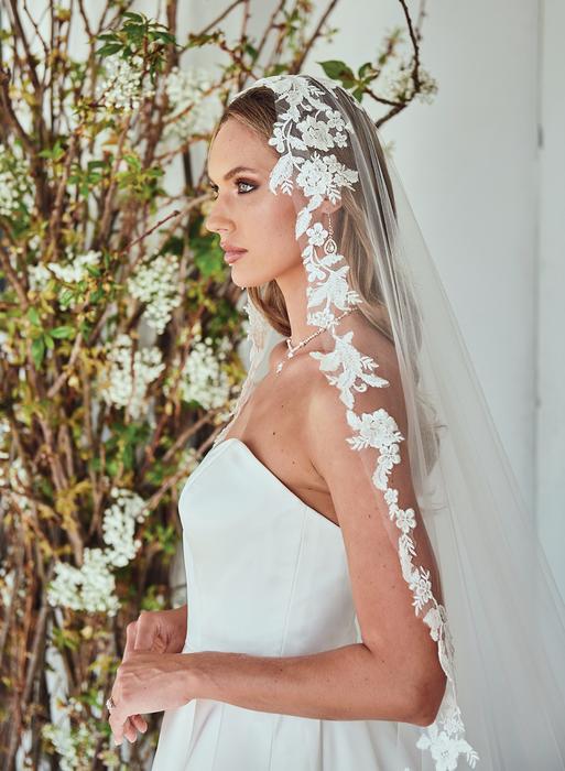 enVogue Bridal Veil V2397RC_M