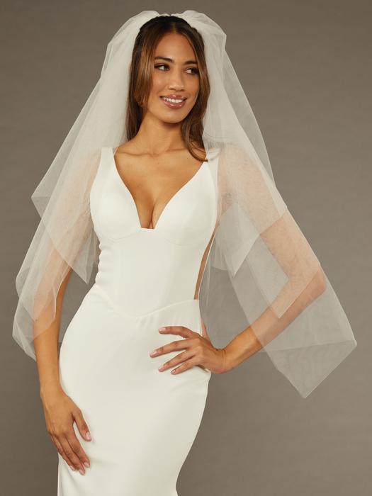 enVogue Bridal Veil V2478W