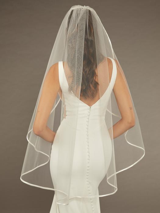 enVogue Bridal Veil V2479SF_WF