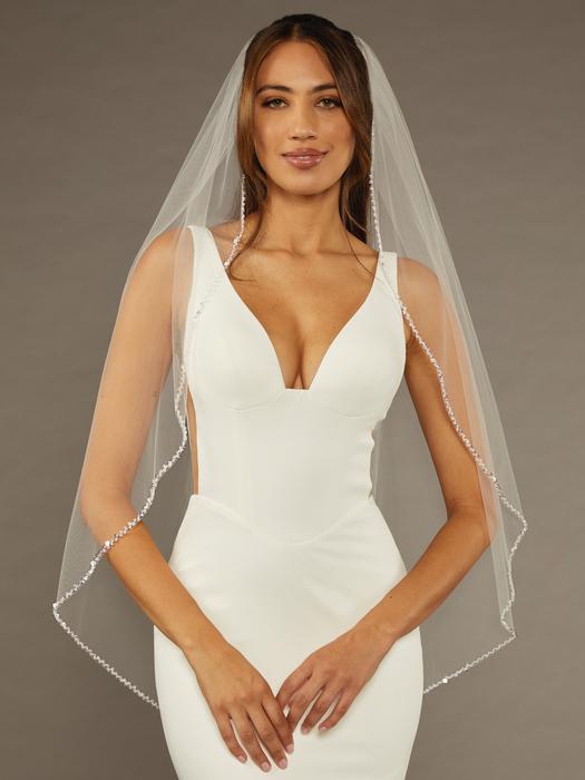 enVogue Bridal Veil V2483SF