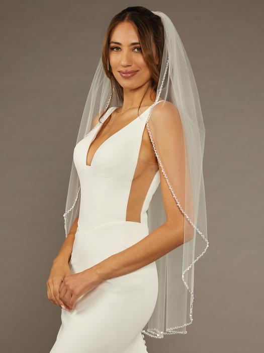 enVogue Bridal Veil V2483SF