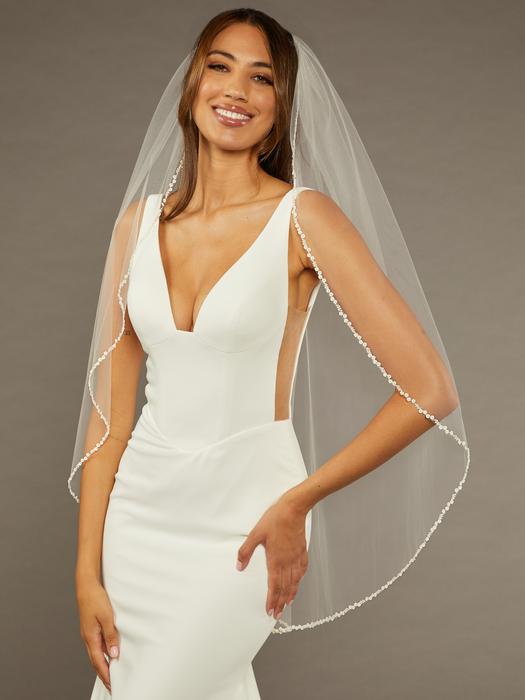 enVogue Bridal Veil V2484SF