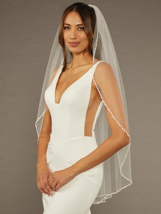 enVogue Bridal Veil V2484SF