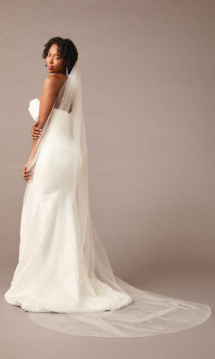 enVogue Bridal Veil V2486C_P