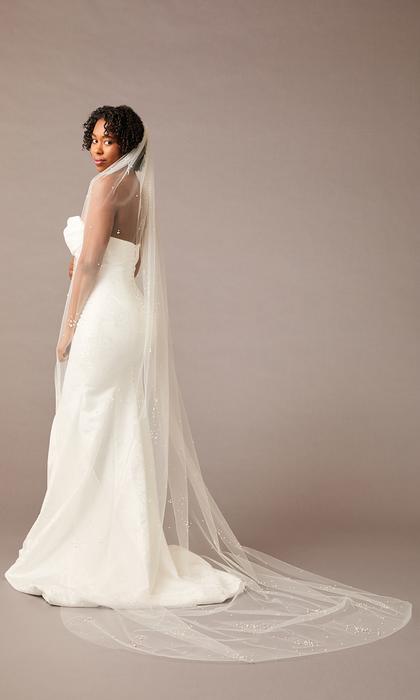 enVogue Bridal Veil V2486C_P