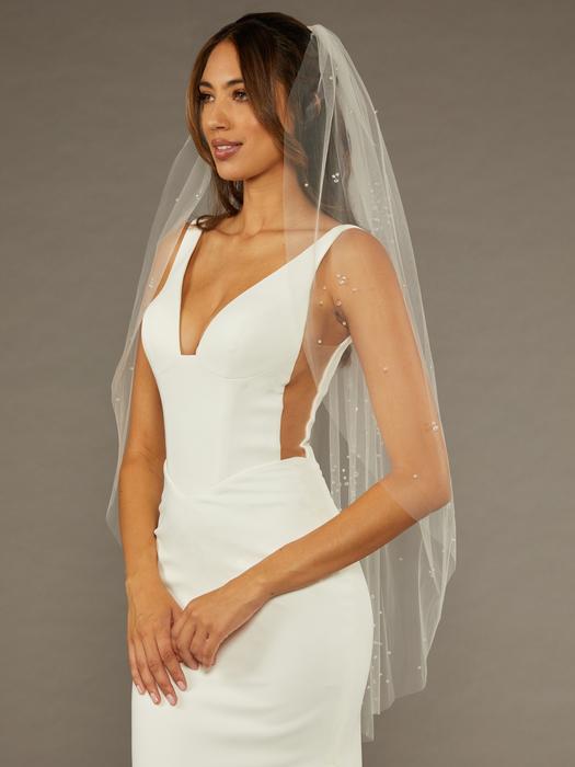 enVogue Bridal Veil V2486SF