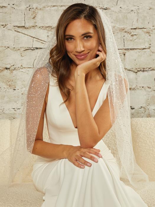 enVogue Bridal Veil V2489SF