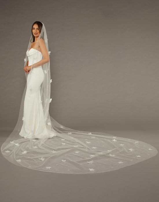 enVogue Bridal Veil V2492RC