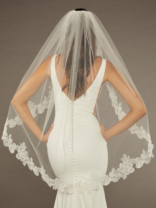 enVogue Bridal Veil V2497SF