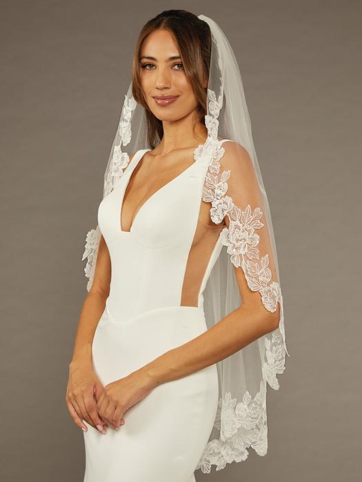 enVogue Bridal Veil V2497SF