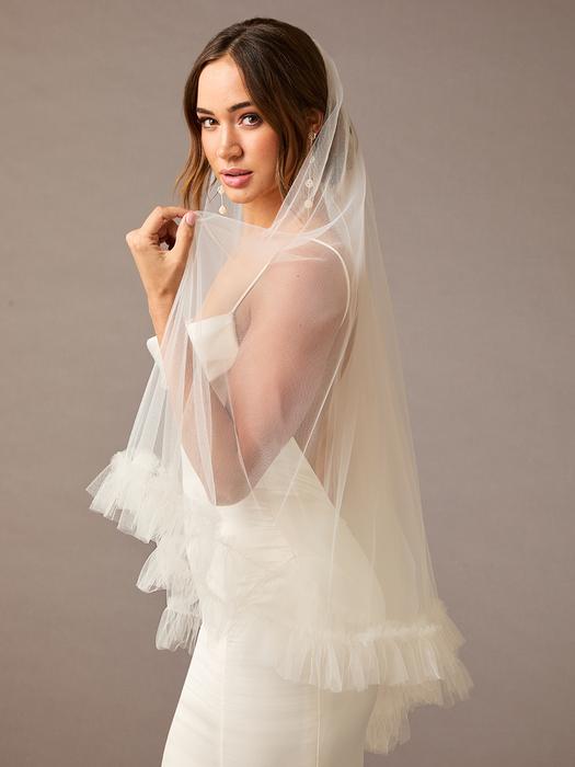 enVogue Bridal Veil V2579F