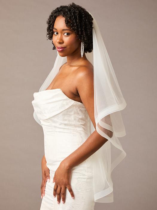 enVogue Bridal Veil V2580F