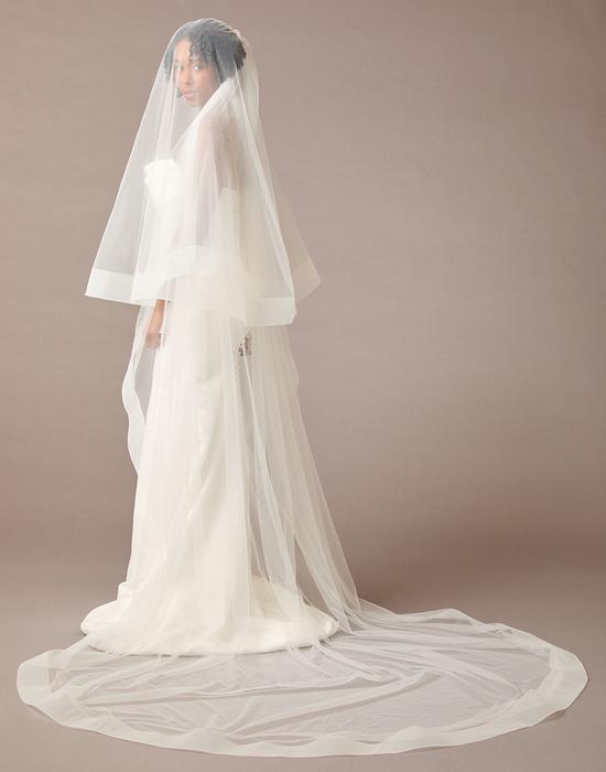 enVogue Bridal Veil V2580RC