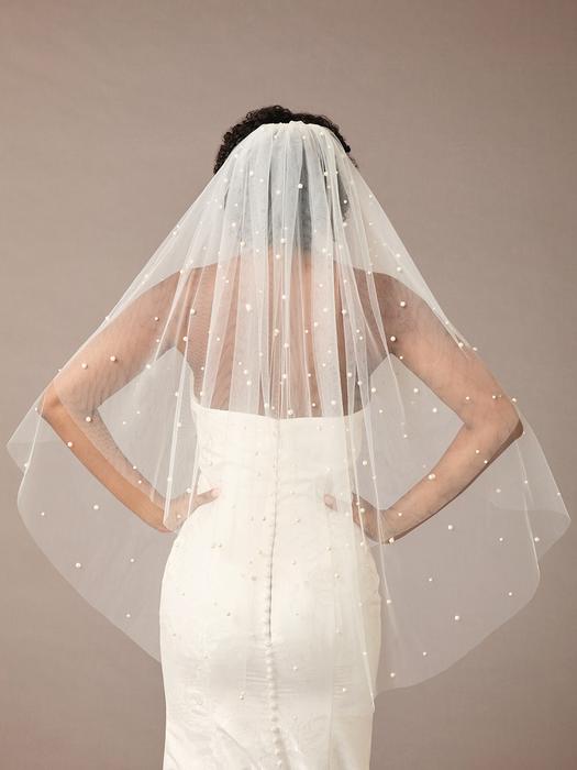 enVogue Bridal Veil V2586F