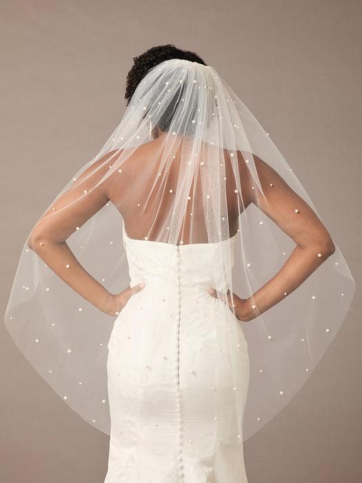 enVogue Bridal Veil V2586SF