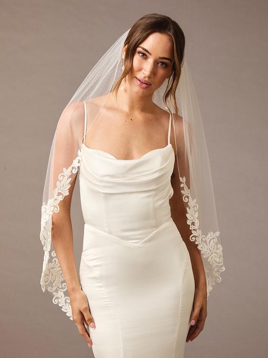 enVogue Bridal Veil V2597SF