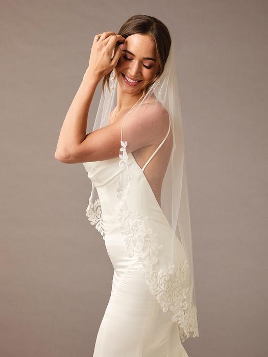 enVogue Bridal Veil V2597SF