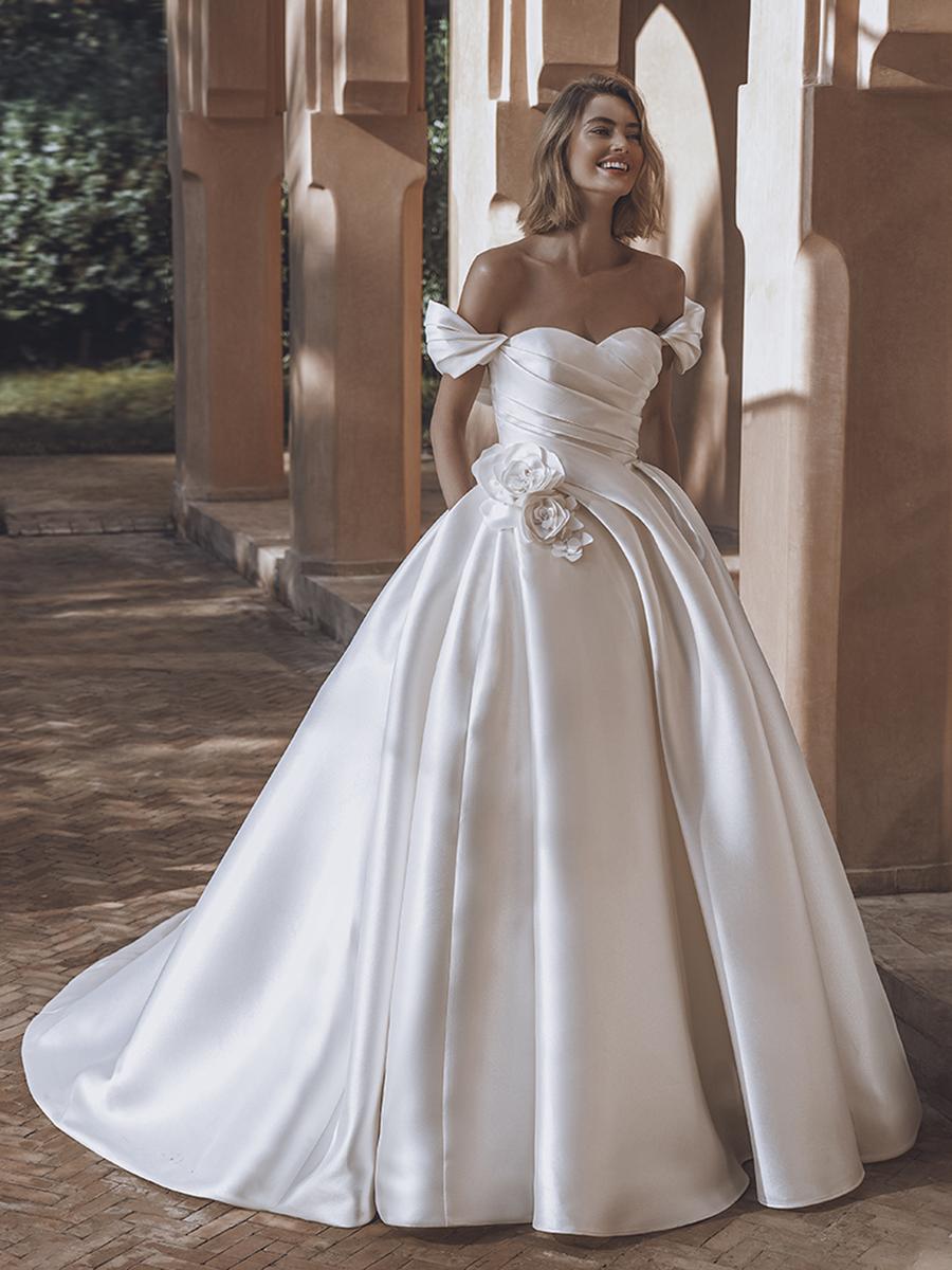 Enzoani Bridal Uliana Seng Couture