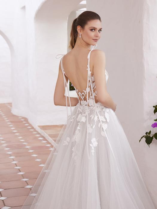 LOVE by Enzoani CLOVER