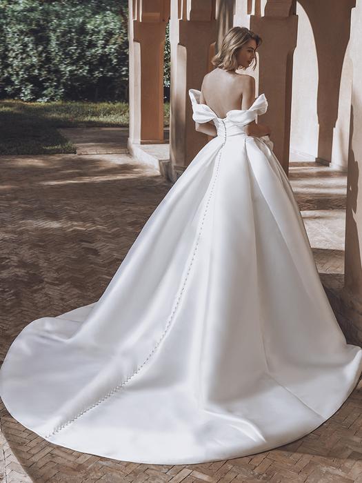 Enzoani Bridal Collection Uliana