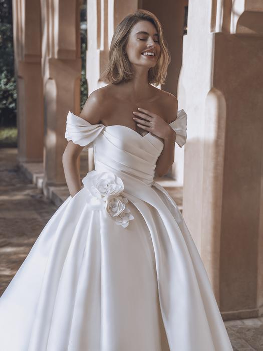 Enzoani Bridal Collection Uliana