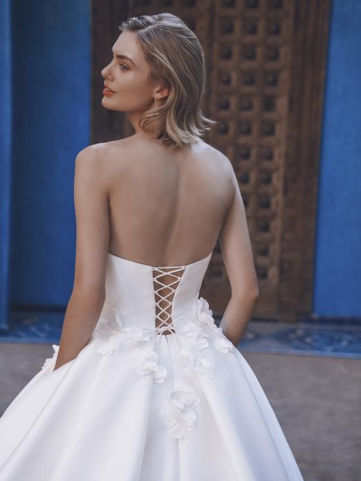 Enzoani Bridal Collection Umeko