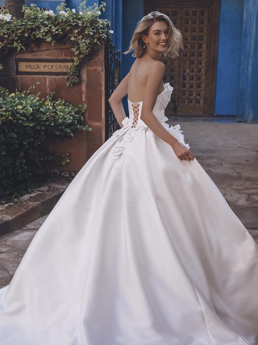 Enzoani Bridal Collection Umeko