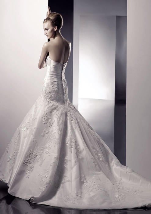 Enzoani Bridal Collection Ellen