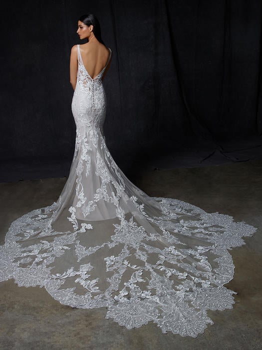 Enzoani Bridal Collection Olaya