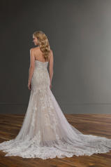 1074 Ivory Lace/Honey Gown/Ivory Tulle Illusion back