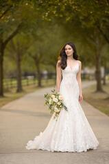 1250 Ivory Lace Ivory And Stone Tulle Over Honey Gown W front