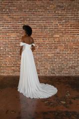 D3824 Ivory back