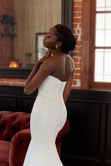 D4115 Ivory back