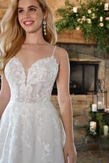 7404 (iviv-iv) Ivory Lace Over Ivory Gown With Ivory Tu detail