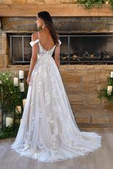 7449 Iv(iv-iv) Ivory Lace And Tulle Over Ivory Gown Wit back