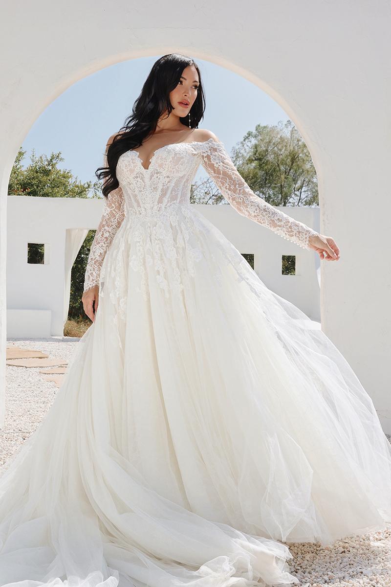 Martina Liana Bridal 1822