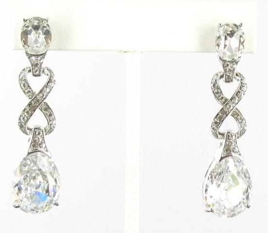 Helens Heart Earrings JE-X001894-S-Clear