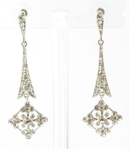 Helens Heart Earrings JE-X002857-S-Clear