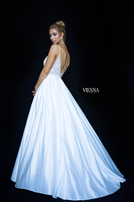 Vienna Prom 7822